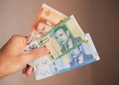 Is 100 Dirham a Good Tip in Morocco? Morocco Tipping Guide